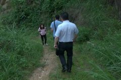 萧山陌头女子脚踩女儿事务背后查明！令 